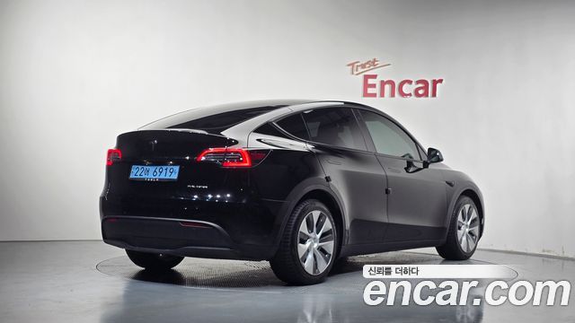 Tesla Model Y Long Range AWD 2022 — фото 2