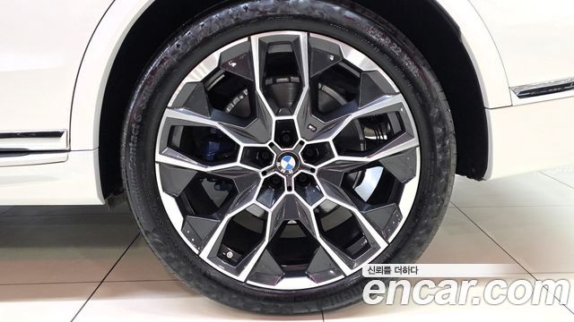 BMW X7 (G07) xDrive 40i M Sport 6STR 2024 — фото 24