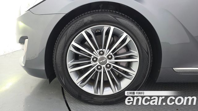 Genesis EQ900 3.8 GDI AWD Premium Luxury 2016 — фото 5