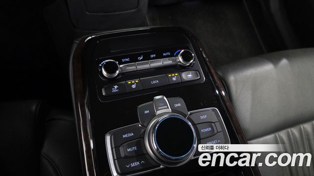Genesis EQ900 3.8 GDI AWD Premium Luxury 2016 — фото 18