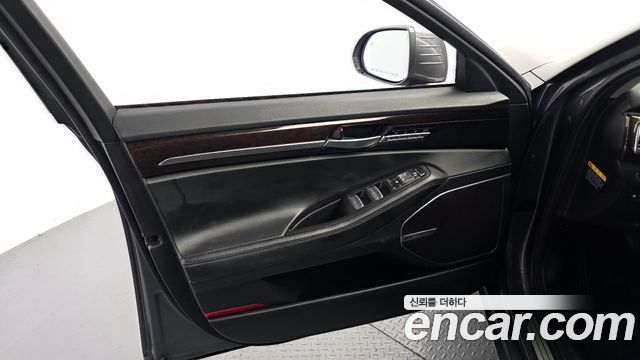Genesis EQ900 3.8 GDI AWD Premium Luxury 2016 — фото 24