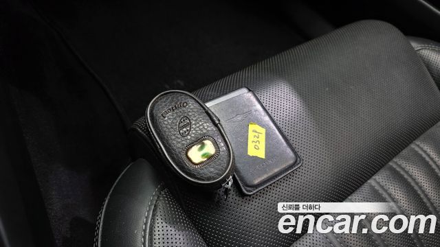 Genesis EQ900 3.8 GDI AWD Premium Luxury 2016 — фото 30