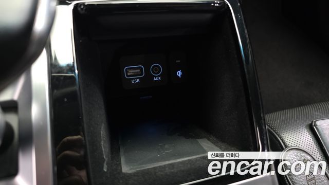 Genesis EQ900 3.8 GDI AWD Premium Luxury 2016 — фото 33