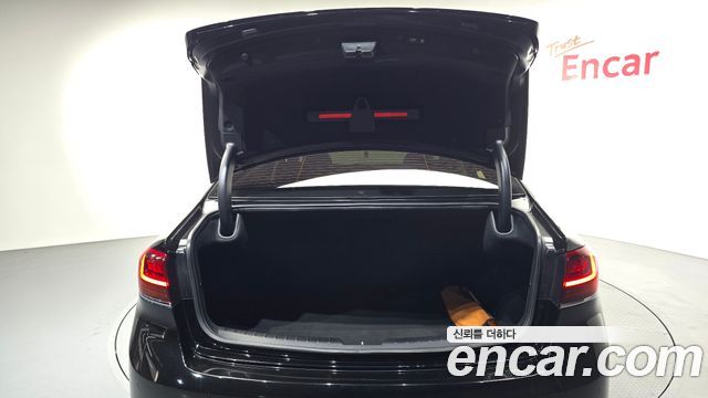 Kia K7 Premier 2.5 GDI Noblesse 2020 — фото 18