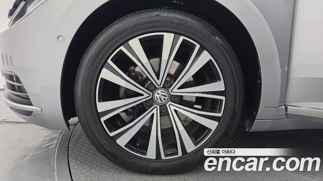 Volkswagen Arteon 2.0 TDI Premium 2019 — фото 5