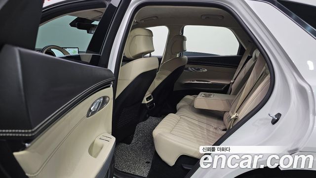 Genesis GV70 2.5T Gasoline AWD 2023 — фото 11
