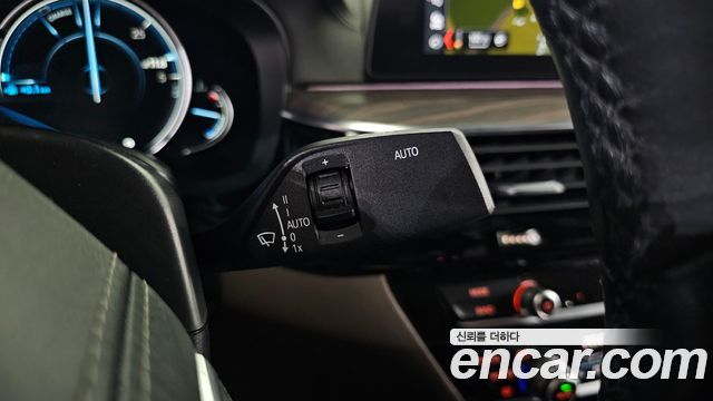 BMW 5 Series (G30) 520d M Sport Package Plus 2018 — фото 16
