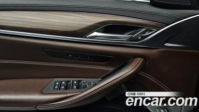 BMW 5 Series (G30) 520d M Sport Package Plus 2018 — фото 17