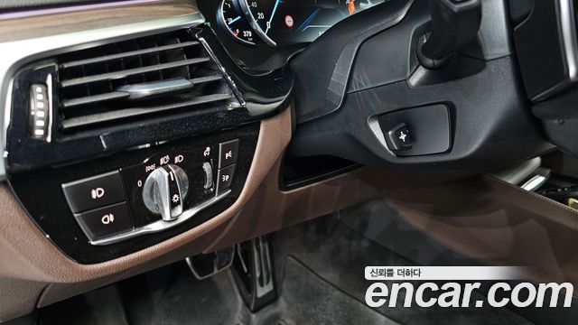 BMW 5 Series (G30) 520d M Sport Package Plus 2018 — фото 33