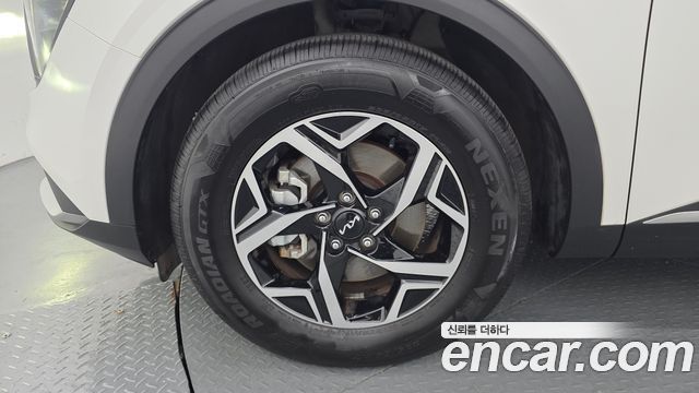 Kia Sportage (V) Diesel 2.0 2WD Prestige 2022 — фото 5