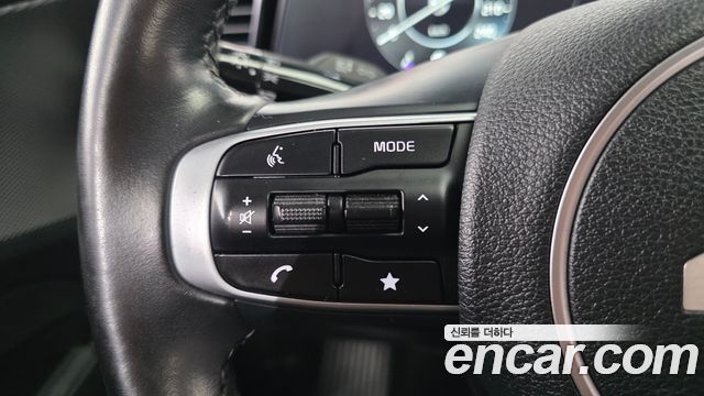 Kia Sportage (V) Diesel 2.0 2WD Prestige 2022 — фото 17