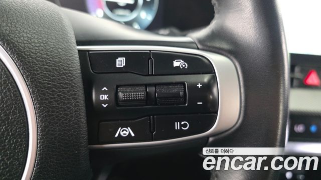 Kia Sportage (V) Diesel 2.0 2WD Prestige 2022 — фото 18