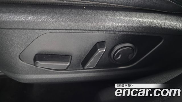 Kia Sportage (V) Diesel 2.0 2WD Prestige 2022 — фото 31