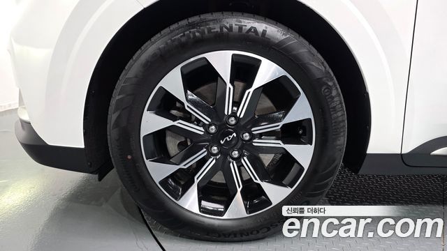 Kia Carnival (IV) Gasoline 9-Seater Signature 2023 — фото 5