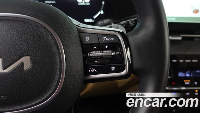 Kia Carnival (IV) Gasoline 9-Seater Signature 2023 — фото 18