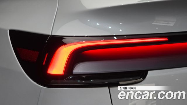 Tesla Model Y Premium Long Range AWD 2026 — фото 23