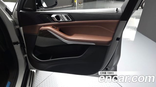BMW X5 (G05) xDrive 45e xLine 2021 — фото 24