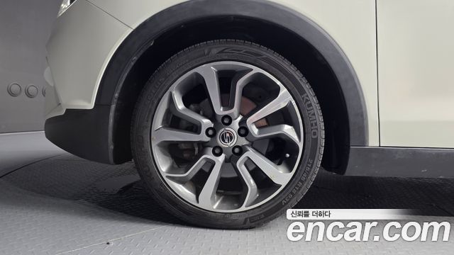 KG Mobility (SsangYong) Tivoli Diesel VX 2WD 2016 — фото 5