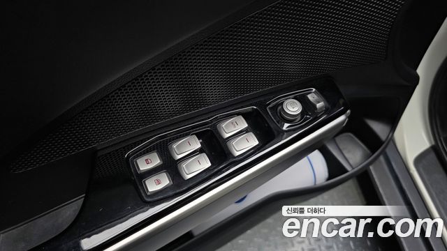 KG Mobility (SsangYong) Tivoli Diesel VX 2WD 2016 — фото 17