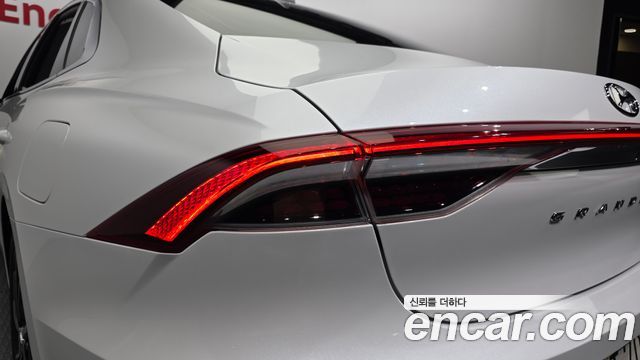 Hyundai Grandeur (IG) 2.5 Exclusice 2023 — фото 23