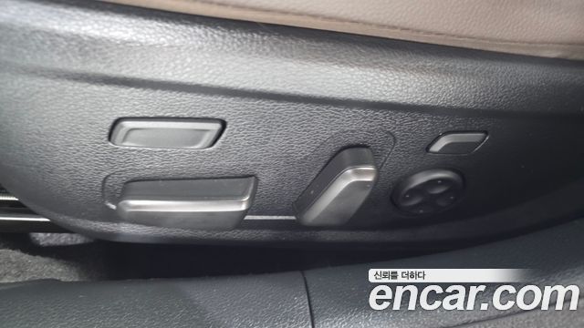 Hyundai Grandeur (IG) 2.5 Exclusice 2023 — фото 31