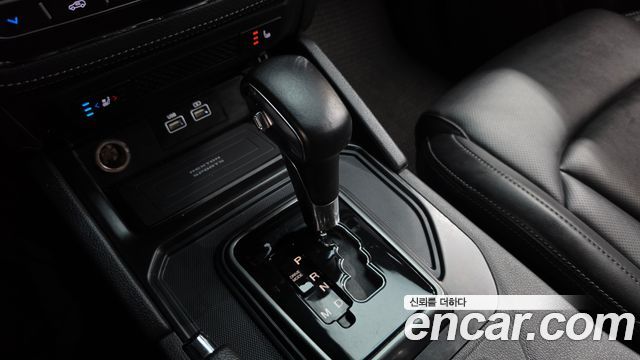 KG Mobility (SsangYong) Rexton Sports Khan Diesel 2.2 4WD Prestige 2023 — фото 9