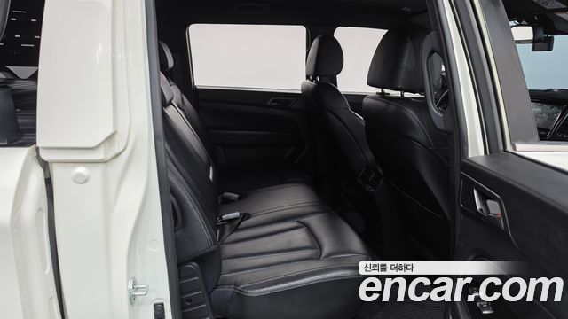 KG Mobility (SsangYong) Rexton Sports Khan Diesel 2.2 4WD Prestige 2023 — фото 11