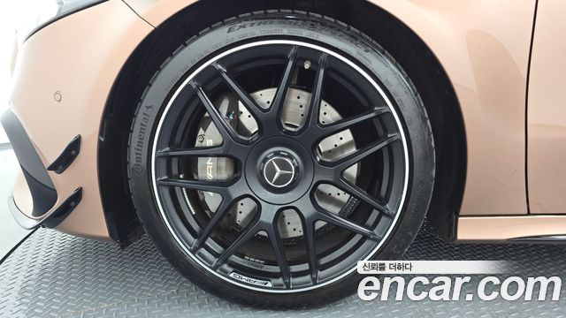 Mercedes-Benz A-Class (W177) AMG A45 4MAITC+ Hatchback 2023 — фото 5