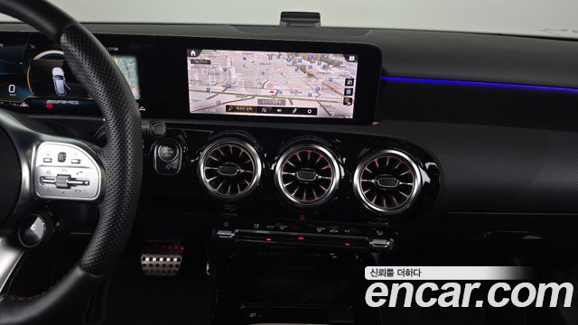 Mercedes-Benz A-Class (W177) AMG A45 4MAITC+ Hatchback 2023 — фото 14
