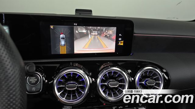 Mercedes-Benz A-Class (W177) AMG A45 4MAITC+ Hatchback 2023 — фото 15