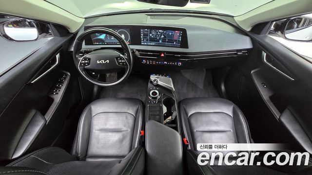 Kia EV6 Long Range Air 2022 — фото 7