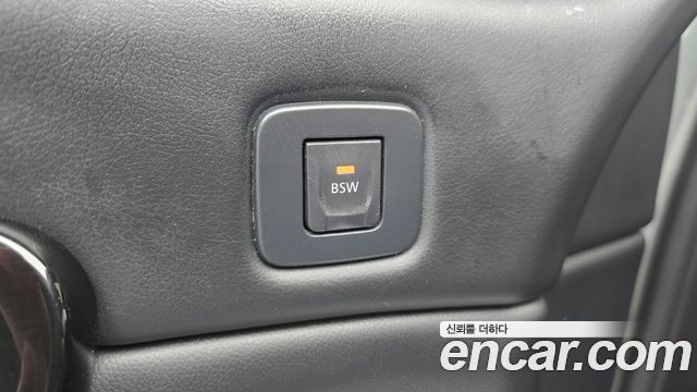 Renault Korea SM7 Nova 2.5 V6 2017 — фото 17