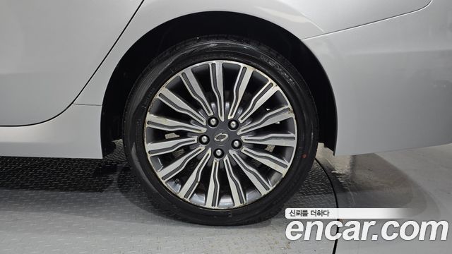 Renault Korea SM7 Nova 2.5 V6 2017 — фото 21