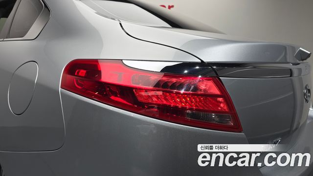 Renault Korea SM7 Nova 2.5 V6 2017 — фото 23