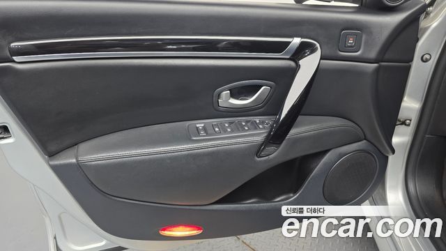 Renault Korea SM7 Nova 2.5 V6 2017 — фото 24