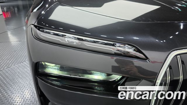 BMW 7 Series (G70) 740i sDrive Design Pure Excellence 2023 — фото 22