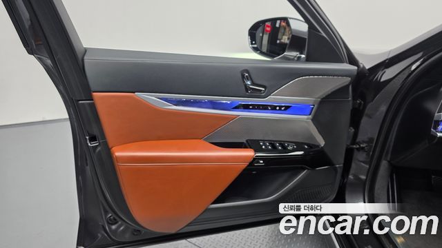 BMW 7 Series (G70) 740i sDrive Design Pure Excellence 2023 — фото 24