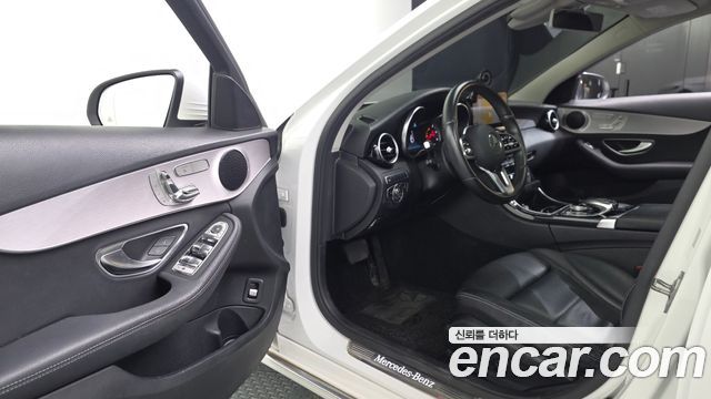 Mercedes-Benz C-Class (W205) C220 d 4MATIC 2020 — фото 10