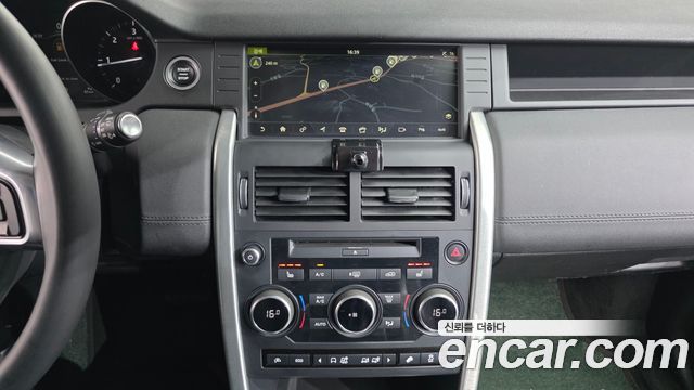 Land Rover Discovery Sport 2.0 TD4 SE (150PS) 2017 — фото 14