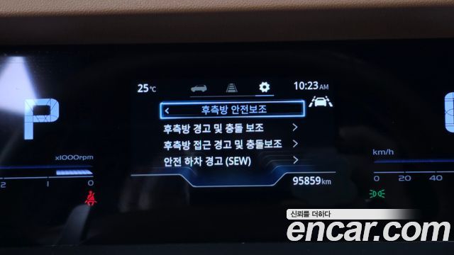 KG Mobility (SsangYong) Torres Gasoline 1.5 2WD T7 2023 — фото 16