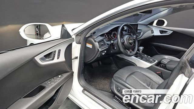 Audi A7 3.0 TFSI Quattro Entry 4G 2012 — фото 12