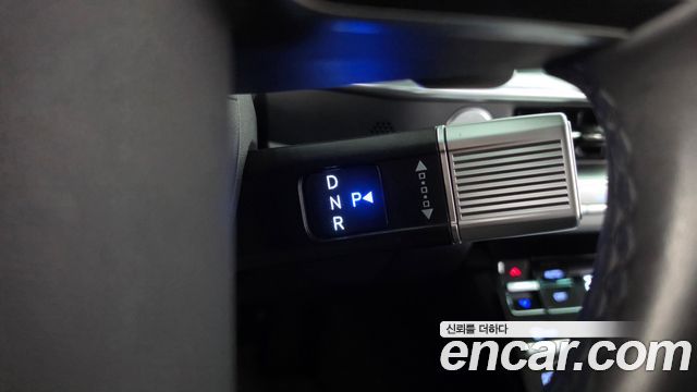Hyundai Grandeur (GN7) 3.5 LPG 2WD Exclusive 2023 — фото 9