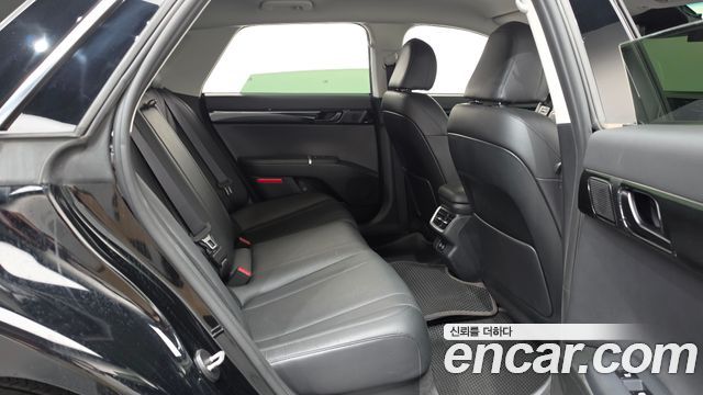 Hyundai Grandeur (GN7) 3.5 LPG 2WD Exclusive 2023 — фото 11