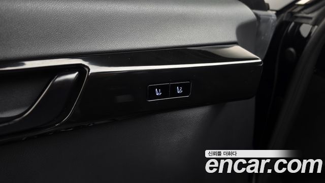 Hyundai Grandeur (GN7) 3.5 LPG 2WD Exclusive 2023 — фото 18