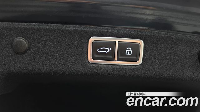 Hyundai Grandeur (GN7) 3.5 LPG 2WD Exclusive 2023 — фото 19