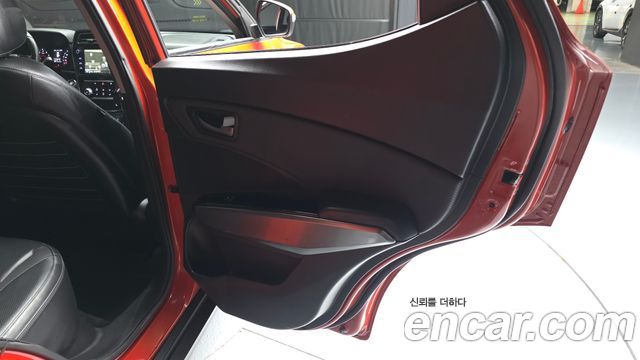 KG Mobility (SsangYong) Very New Tivoli Gasoline 1.5 2WD V3 2021 — фото 25