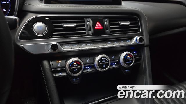 Genesis G70 2.0T Elite 2020 — фото 17