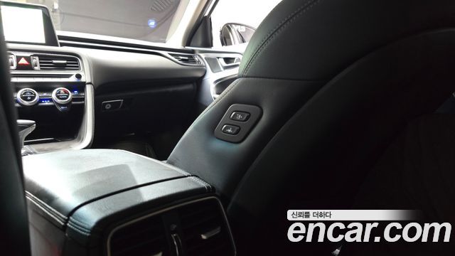 Genesis G70 2.0T Elite 2020 — фото 30