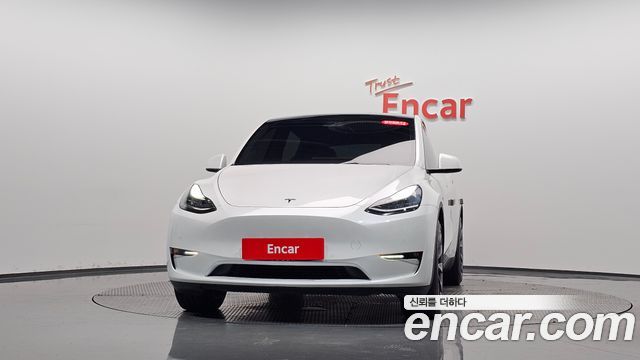 Tesla Model Y Long Range AWD 2021 — фото 3