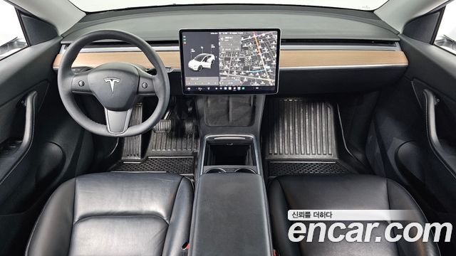 Tesla Model Y Long Range AWD 2021 — фото 7